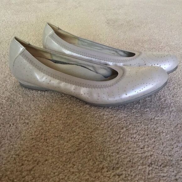 Munro Womens Quinn Gray Ballet Flats - Picture 2 of 9